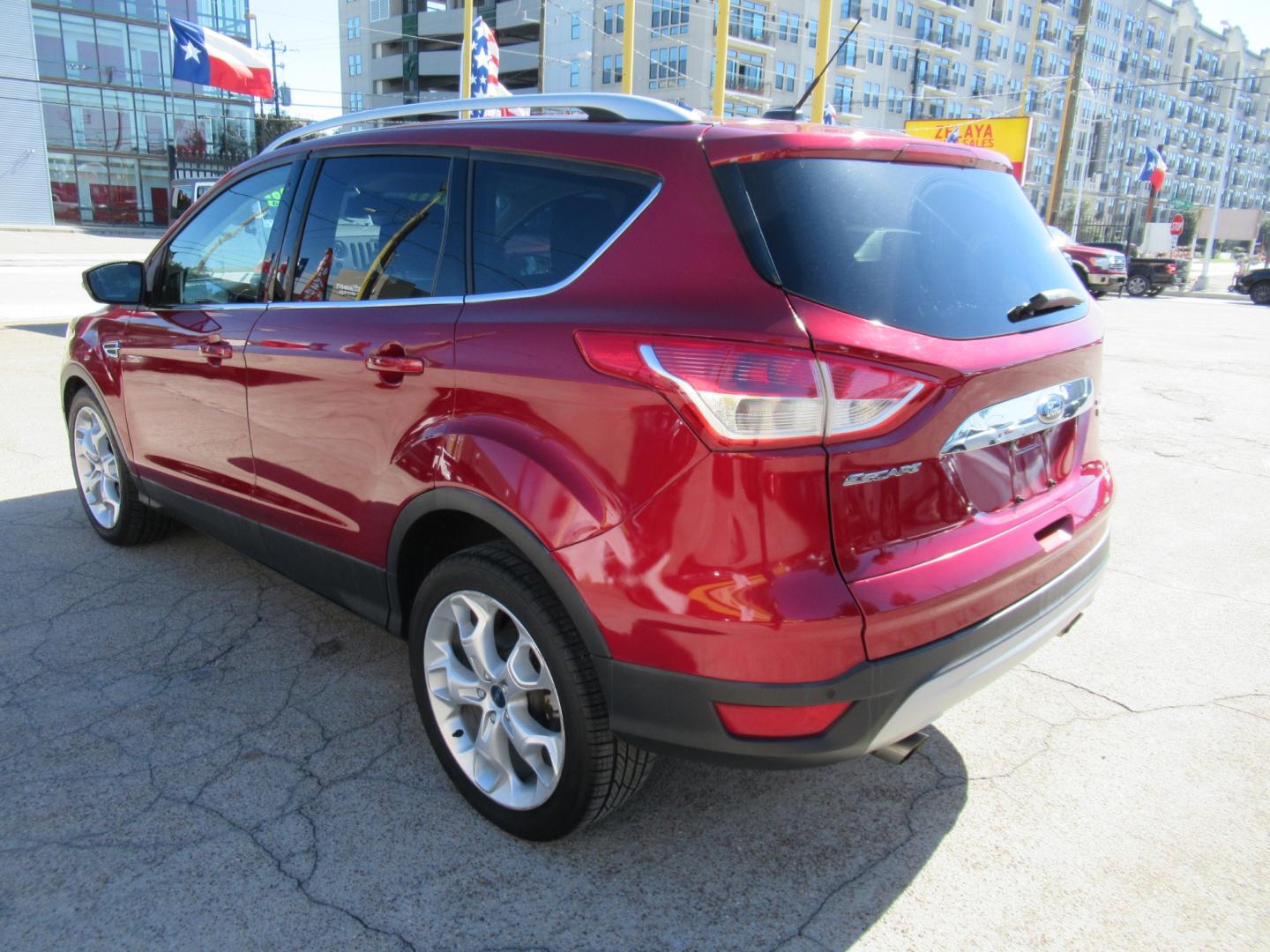 2014 Red /Black Ford Escape Titanium (1FMCU0J98EU) with an 2.0 engine, Automatic transmission, located at 1511 North Shepherd Dr., Houston, TX, 77008, (281) 657-1221, 29.798361, -95.412560 - 2014 FORD ESCAPE TITANIUM VIN: 1FMCU0J98EUA29272 1 F M C U 0 J 9 8 E U A 2 9 2 7 2 4 DOOR WAGON/SPORT UTILITY 2.0L I4 F DOHC 16V GASOLINE FRONT WHEEL DRIVE - Photo#18